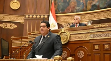 مقترح برلماني جديد.. مجلس الشيوخ يبحث إصدار قانون ينظم استخدام الأطفال للهواتف المحمولة